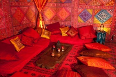 Arabian-interior-with-Moroccan-furnishings.jpg