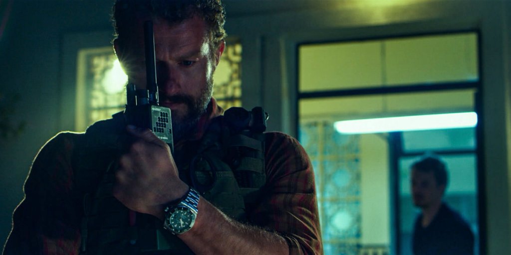 13-hours-movie-review-james-badge-dale.jpg