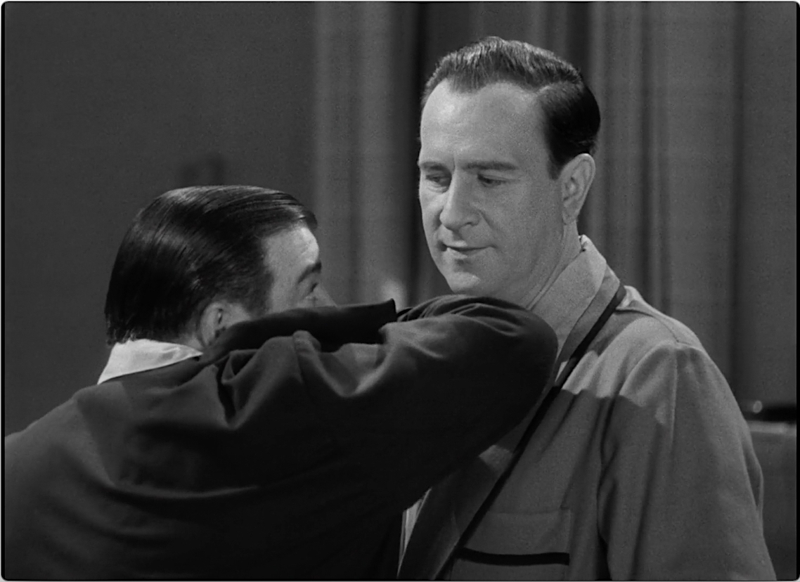 Abbott and Costello Meet Frankenstein (1948)-25.jpg