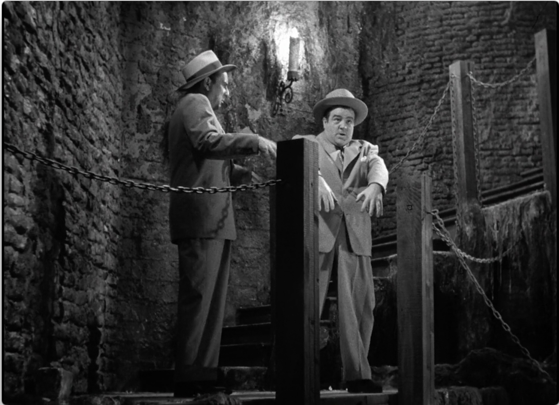 Abbott and Costello Meet Frankenstein (1948)-32.jpg