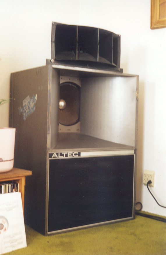 Altec speakers 1995 01.jpg