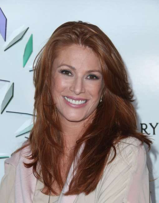 Angie Everhart 8a.jpg