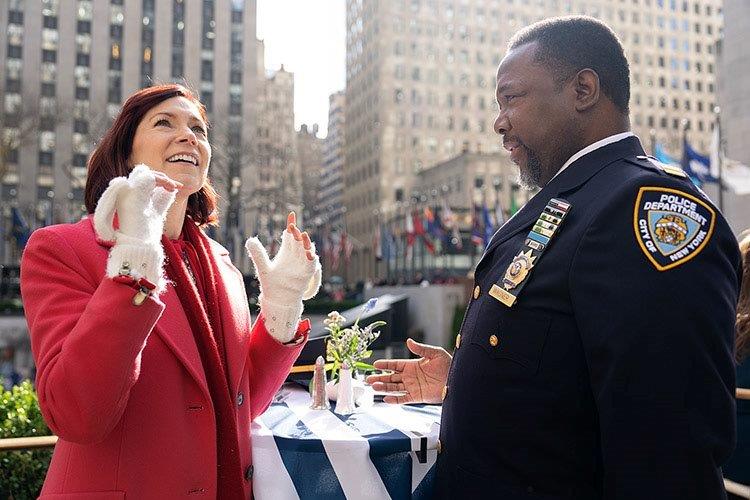 Carrie Preston stars as Elsbeth Tascioni and Wendell Pierce stars as Captain C.W. Wagner in ELSBETH, a new drama based on the character featured in THE GOOD WIFE and THE GOOD FIGHT. Pictured (L-R): Carrie Preston as Elsbeth Tascioni and Wendell Pierce as Captain C.W. Wagner. Photo: Elizabeth Fisher/CBS ©2023 CBS Broadcasting, Inc. All Rights Reserved.