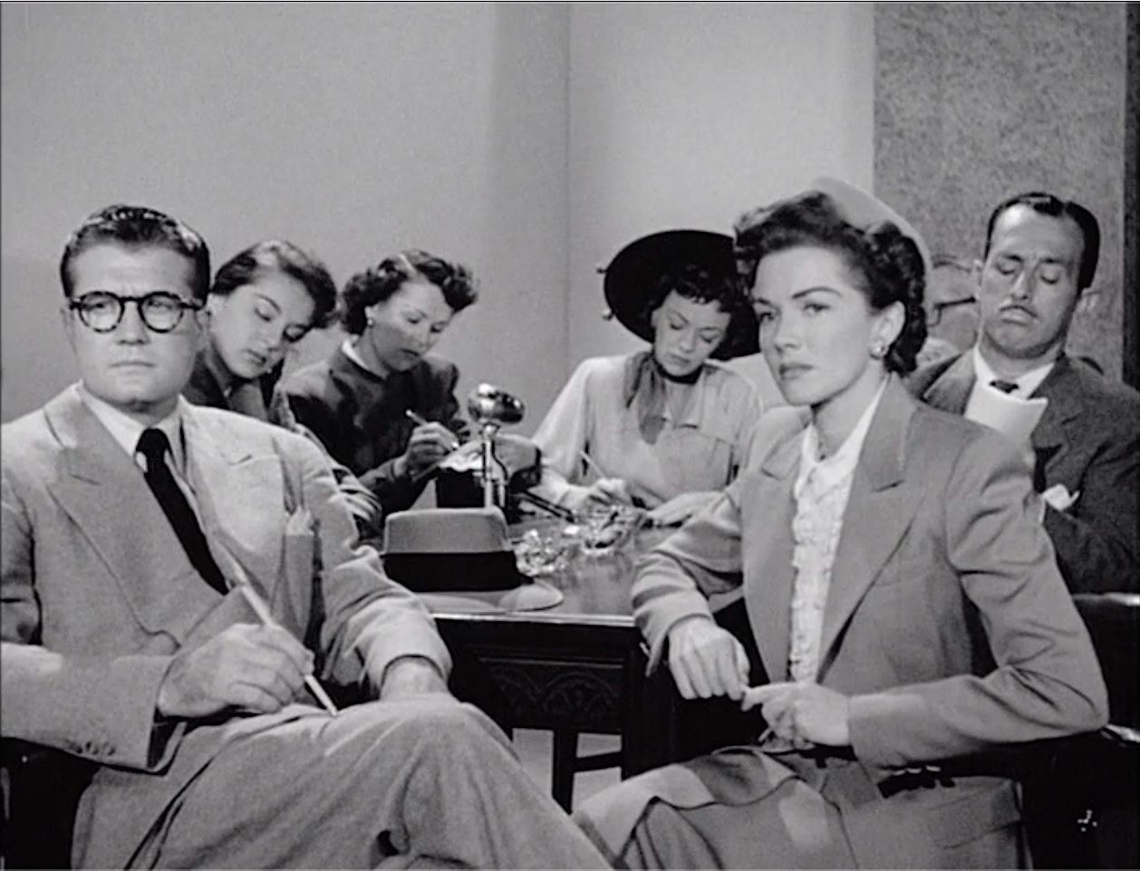 S01E08 The Mind Machine (Nov.07.1952)-31.jpg