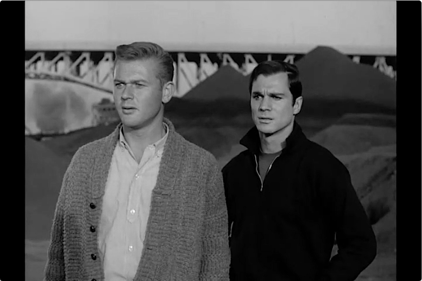 S01E30 Incident on a Bridge (Jun.16.1961)-17.jpg