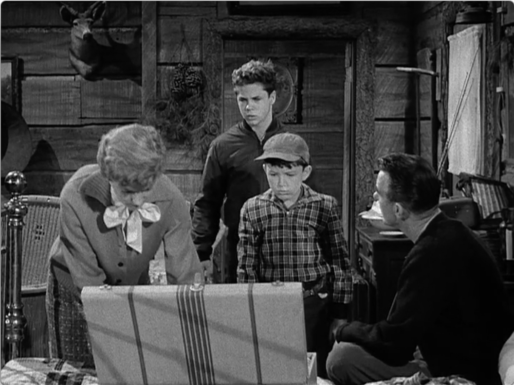 S02E13 Happy Weekend (Dec.25.1958)-53.jpg