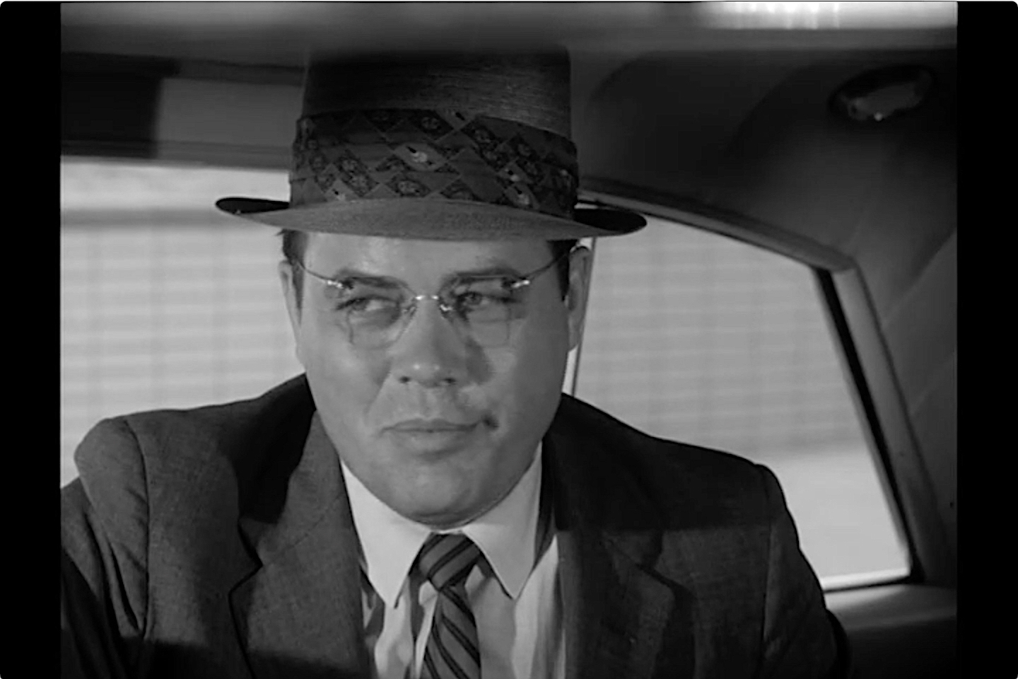 S02E14 To Walk with the Serpent (Jan.05.1962)-13.jpg