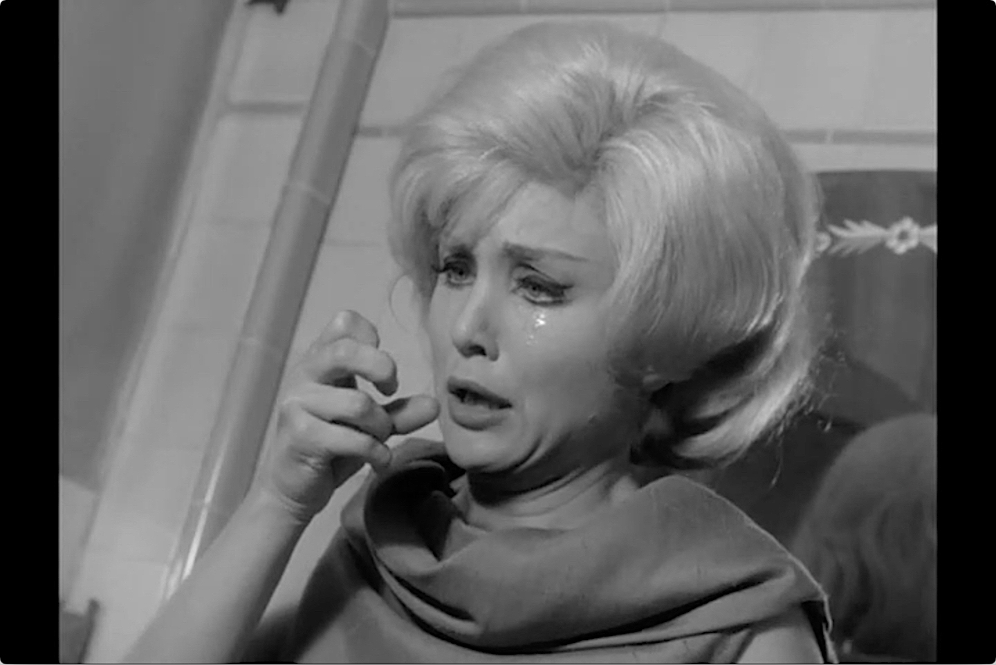 S02E29 Between Hello and Goodbye (May.11.1962)-107.jpg