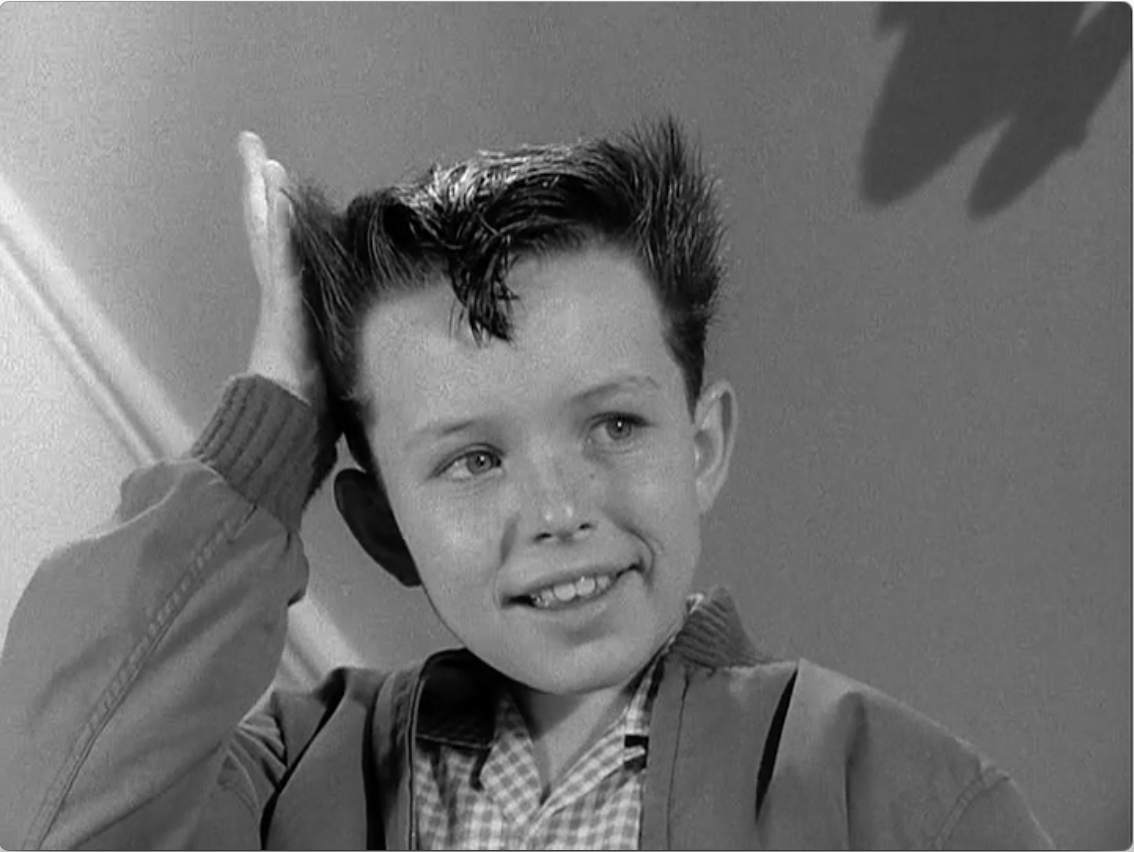S02E34 Wally's Haircomb (May.21.1959)-35.jpg