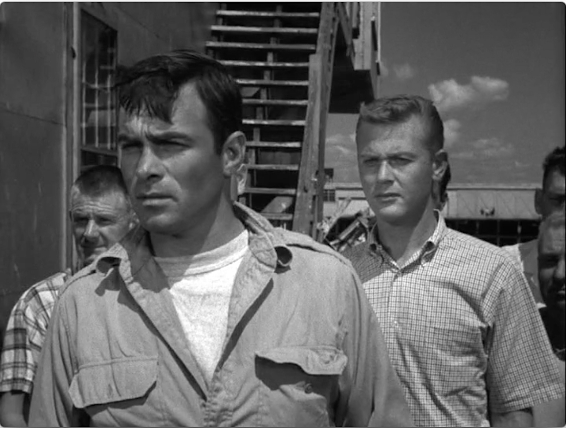 S04E05 Build Your Houses with Their Backs to the Sea (Oct.25.1963)-103.jpg