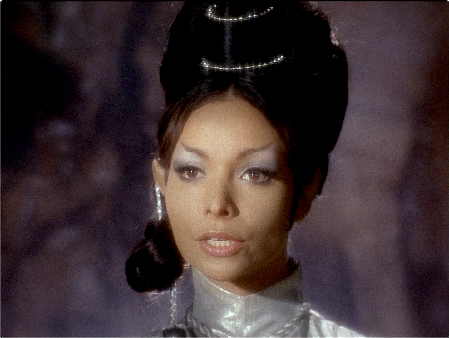Star Trek S02E01 Amok Time (Sep.15.1967)-13.jpg