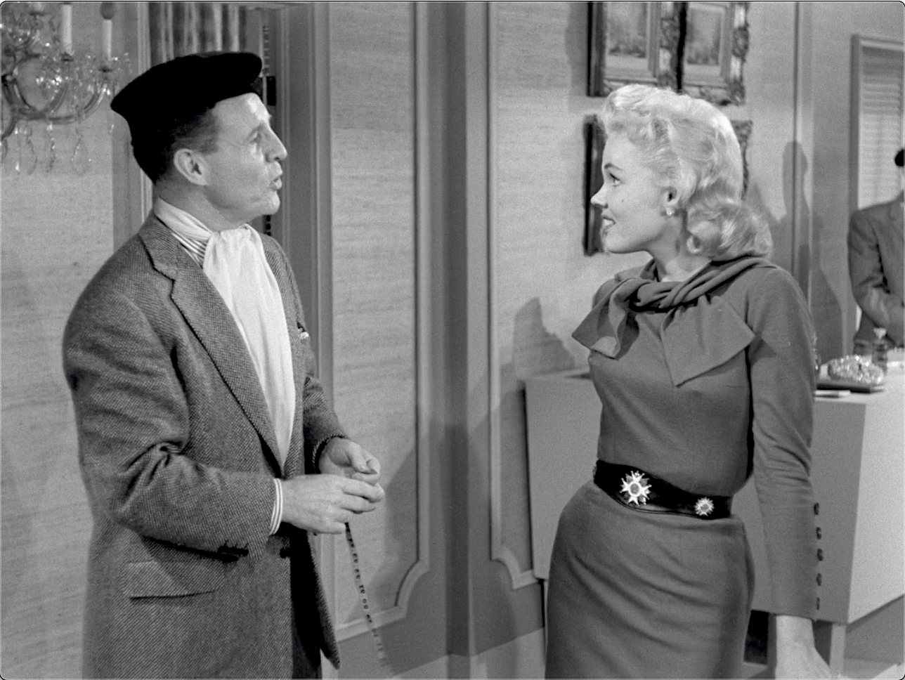 The Adventures of Ozzie and Harriet S07E10 The Dress Shop (Dec.03.1958)-4.jpg