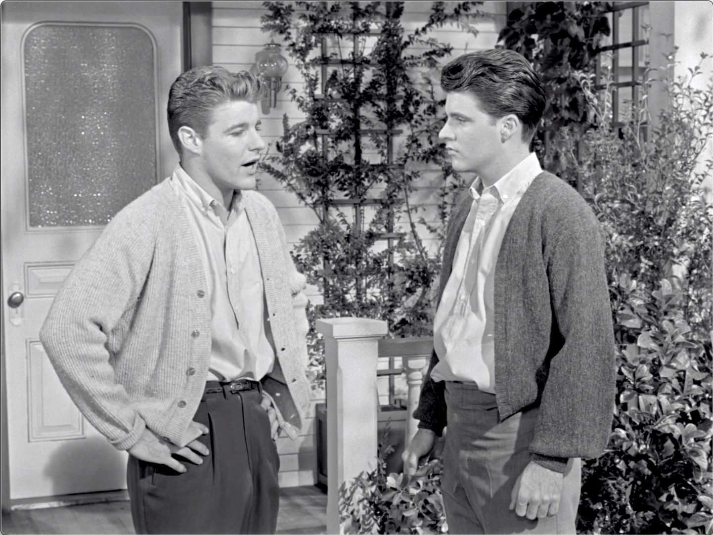 The Adventures of Ozzie and Harriet S09E13 Piano for the Fraternity (Dec.21.1960)-54.jpg