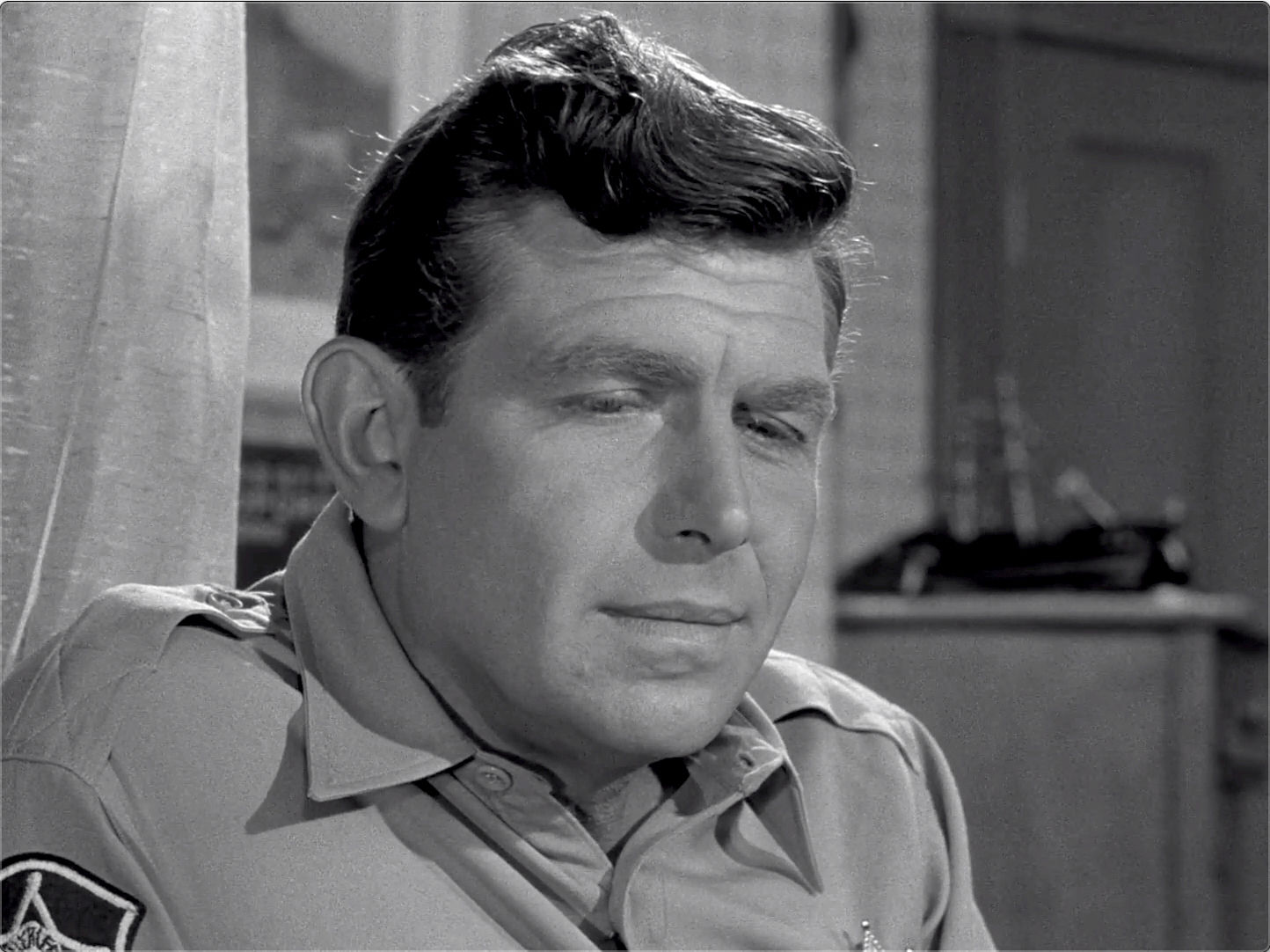 The Andy Griffith Show S03E01 Mr. McBeevee (Oct.01.1962)-116.jpg