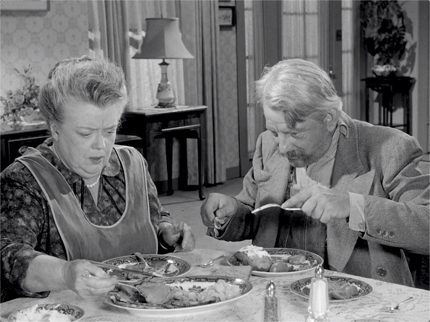 The Andy Griffith Show S04E05 Briscoe Declares for Aunt Bee (Oct.28.1963)-62.jpg