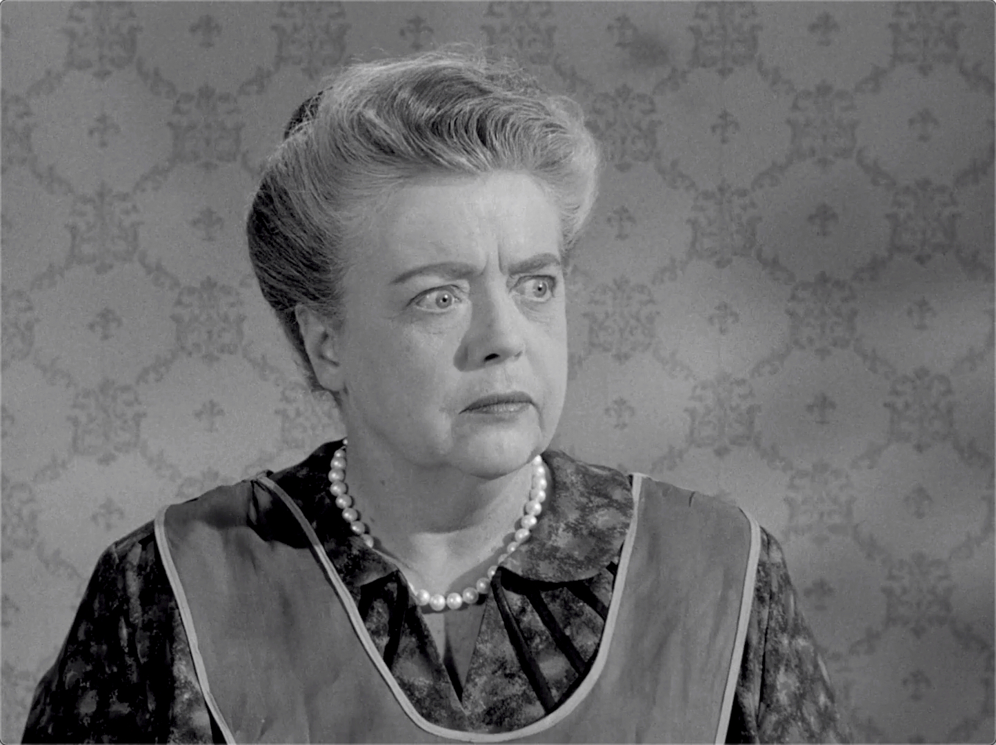 The Andy Griffith Show S04E05 Briscoe Declares for Aunt Bee (Oct.28.1963)-75.jpg