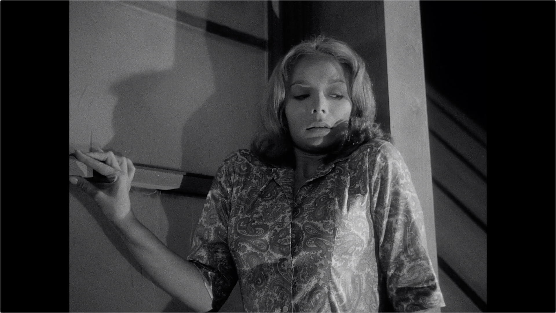 the-outer-limits-s02e05-demon-with-a-glass-hand-oct-17-1964-28-jpg.219541
