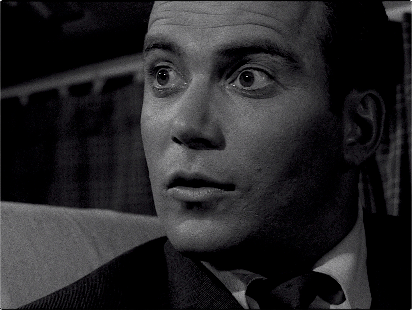 The Twilight Zone S05E03 Nightmare at 20,000 Feet (Oct.11.1963)-171.jpg