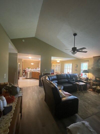 Home Theater 2.jpg Home Theater 2.jpg