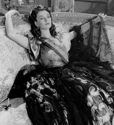 That-Hamilton-Woman-Lady-Hamilton-1941-vivien-leigh-4742237-566-618_kindlephoto-414125313.jpg