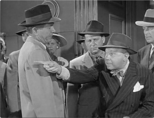 S02E10 The Face and the Voice (Nov.21.1953)-71.jpg