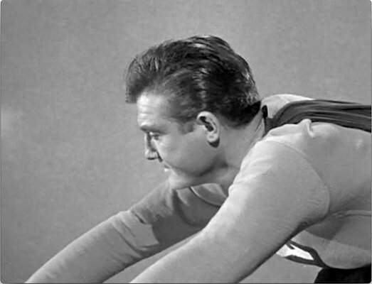 S02E10 The Face and the Voice (Nov.21.1953)-79.jpg
