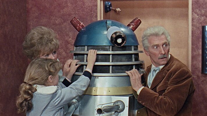 Peter-Cushing-Dr-Who-featured.jpg