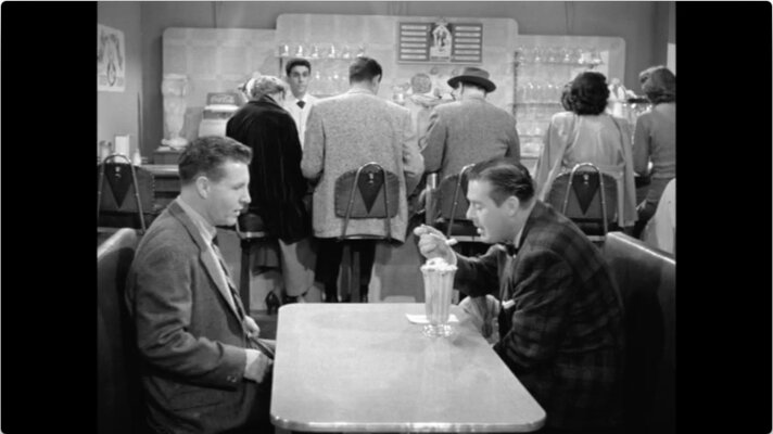 S02E18 The Camera (Jan.15.1954)-7.jpg