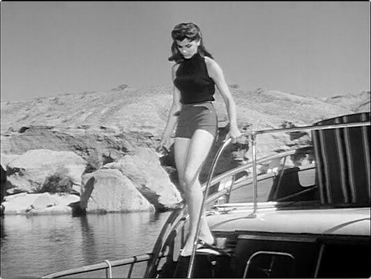 S02E26 Sea Serpent (Jun.28.1959)-38.jpg