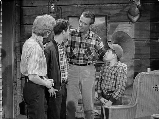 S02E13 Happy Weekend (Dec.25.1958)-29.jpg