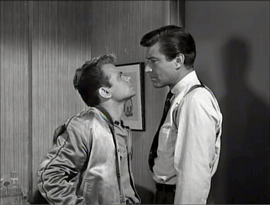 77 Sunset Strip S04E10 The Turning Point (Nov.24.1961)-11.jpg