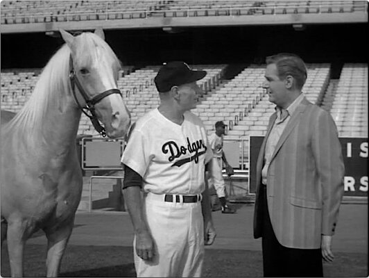 S04E01 Leo Durocher Meets Mister Ed (Sep.29.1963)-4.jpg