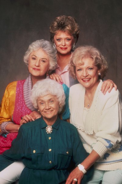 The-Golden-Girls-the-golden-girls-19704687-1705-2560.jpg