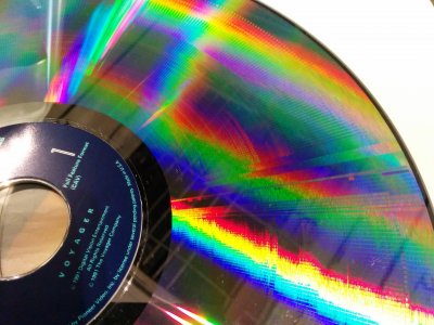 2560px-Laserdisc_CAV.jpg