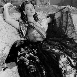 That-Hamilton-Woman-Lady-Hamilton-1941-vivien-leigh-4742237-566-618_kindlephoto-414125313.jpg