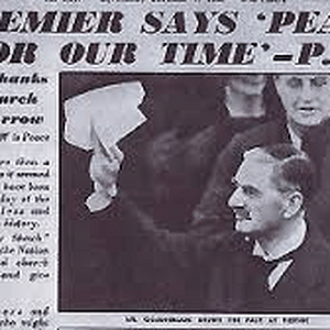 Neville-Chamberlain-Returns-From-Munich-September-1938-with-Peace-For-Our-Time.png