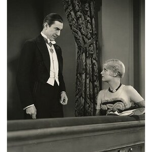 Bela Lugosi and Frances Dade, Dracula.jpg