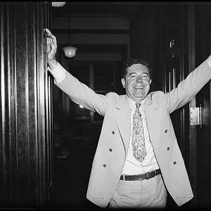 Huey_Long_1935_LOC_hec_39385.jpeg