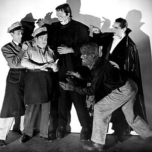 abbott_costello_meet_frankenstein_publicity_photo.jpg