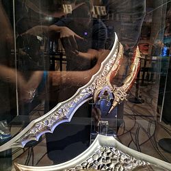 Klingon mek'leth View B