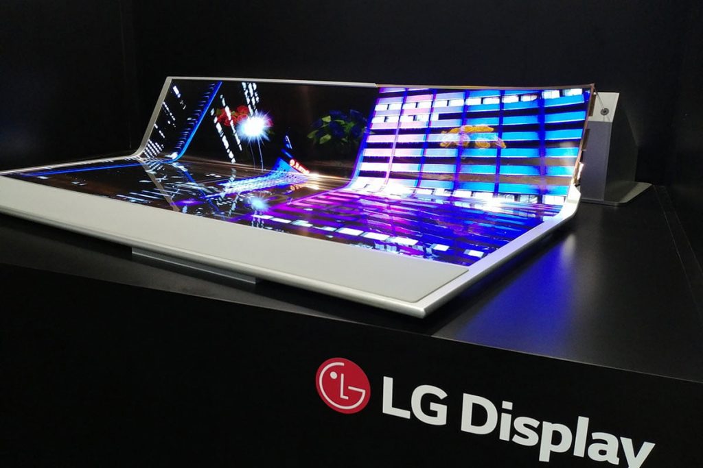 sid-2018-lg-display-77-flexible-and-transparent-oled-1-1024x683.jpg