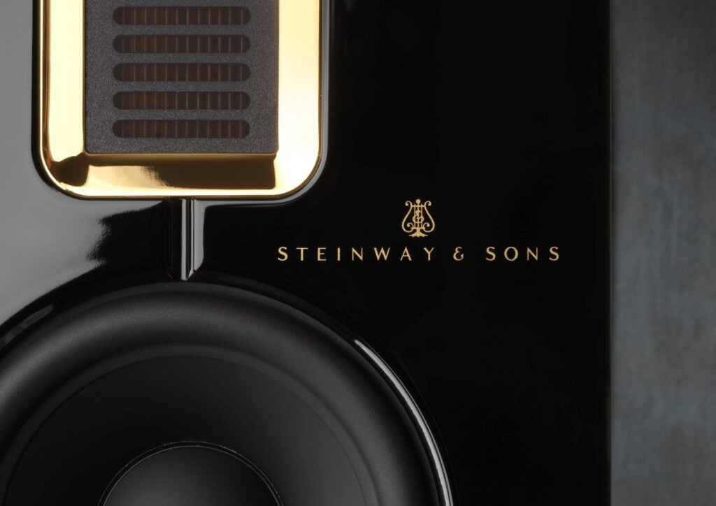 Steinway & Sons S-15 Dipolar Loundspeaker