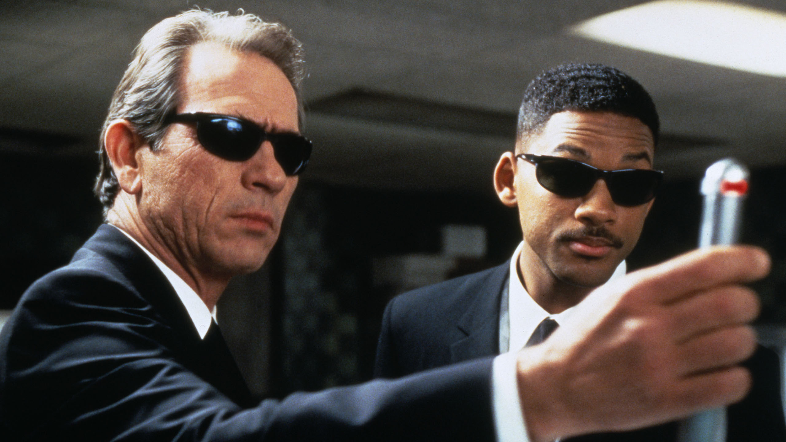 men in black Review