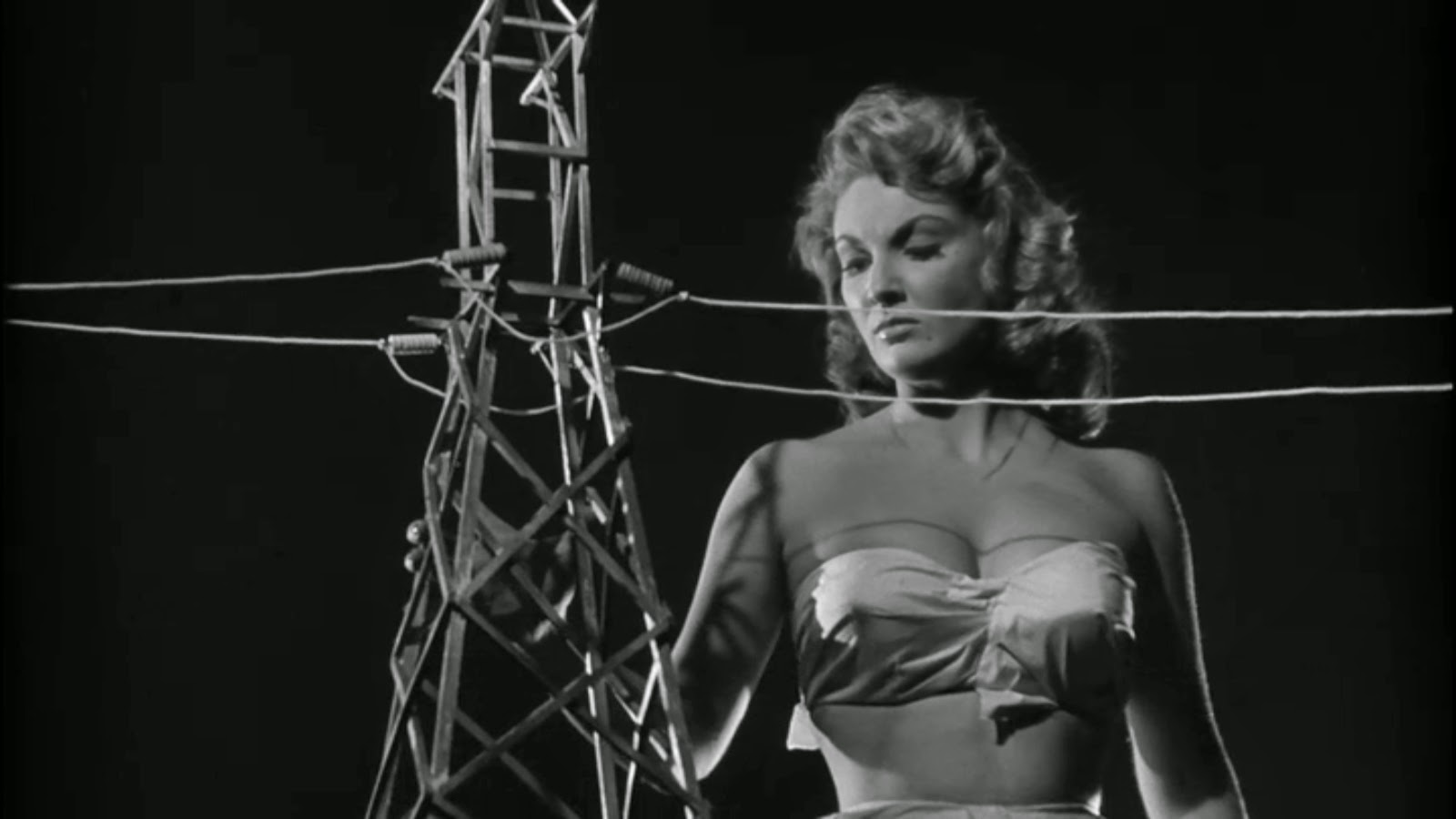 Attack of the 50-Foot Woman screenshot