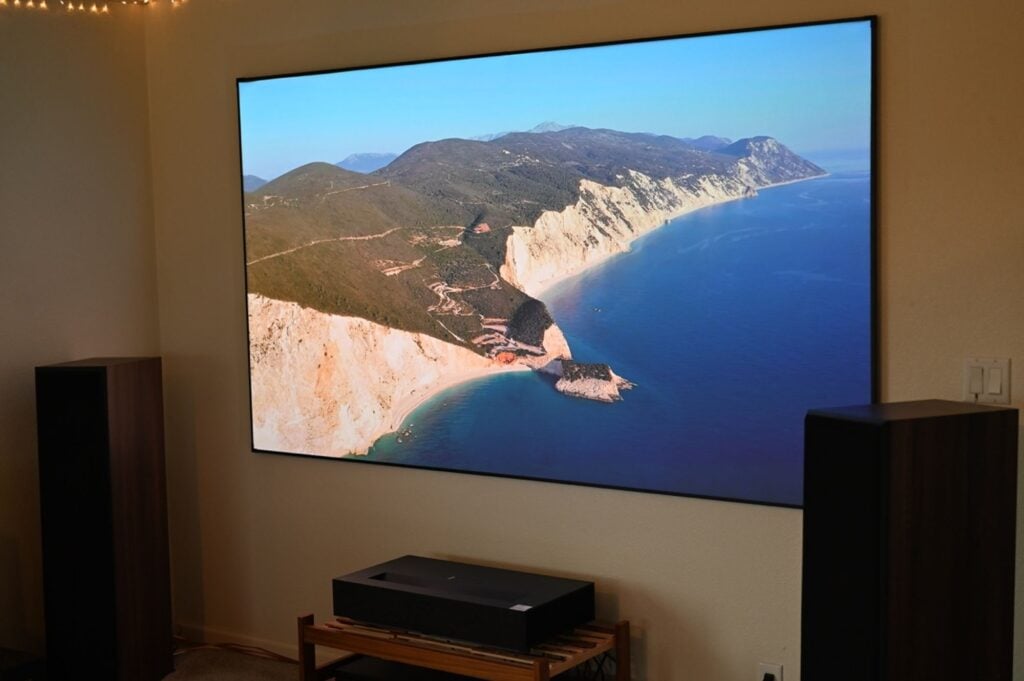 An image of a coastLG CineBeam HU915QT in use